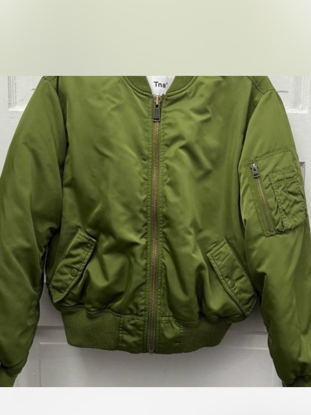 Aritzia TNA Olive Bomber Jacket in Military Green (xxs)